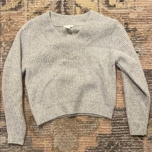 Cropped sweater 🔥